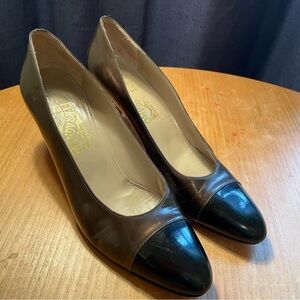Vintage Salvatore Ferragamo Two-tone Pumps
